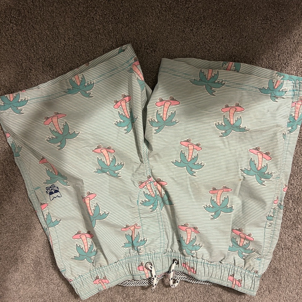 Kids Green and Pink Patterned Shorts